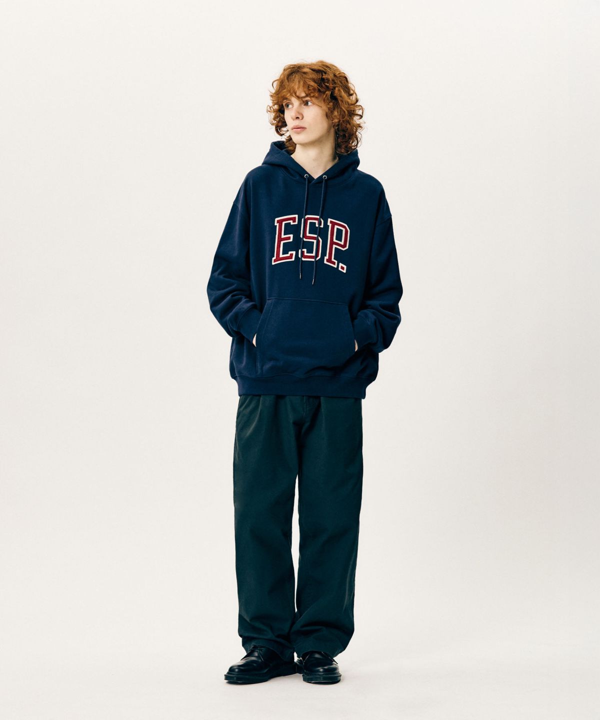 에스피오나지(ESPIONAGE) ESP.Applique Heavyweight Hoodie Navy