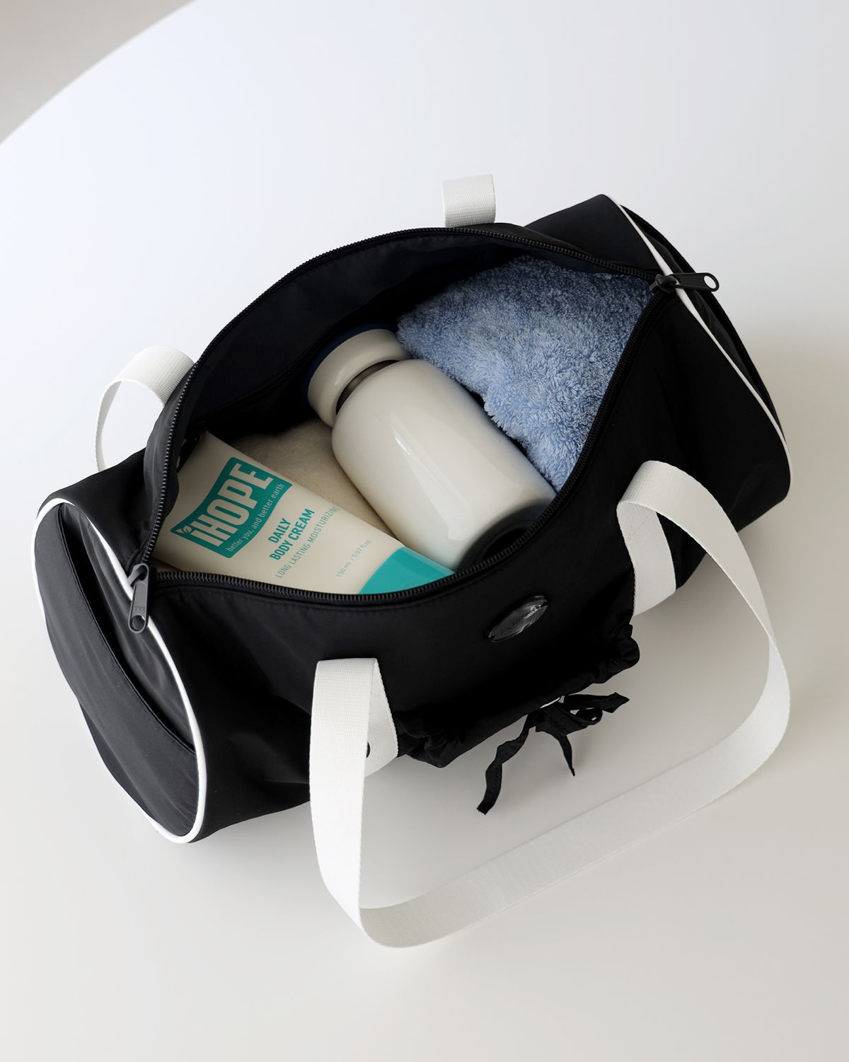 프로젝트 1907(PROJECT1907) [PLASTIC] Duffle Bag (Black)