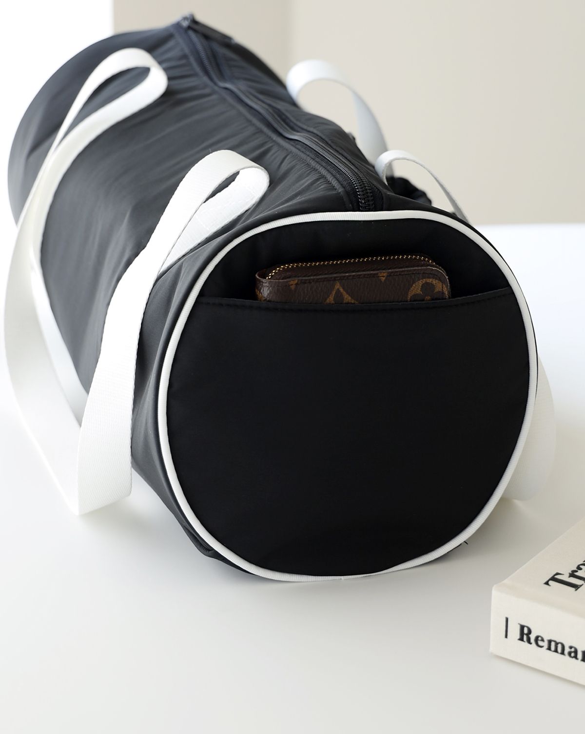 프로젝트 1907(PROJECT1907) [PLASTIC] Duffle Bag (Black)
