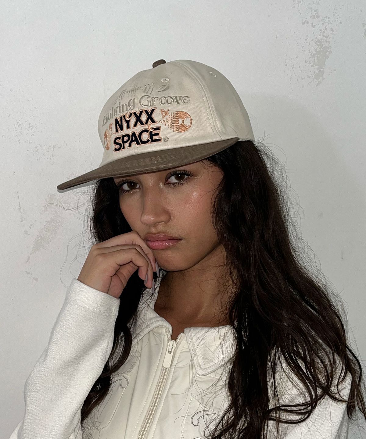 엔와이엑스엑스(NYXX) E.G CAP IVORY