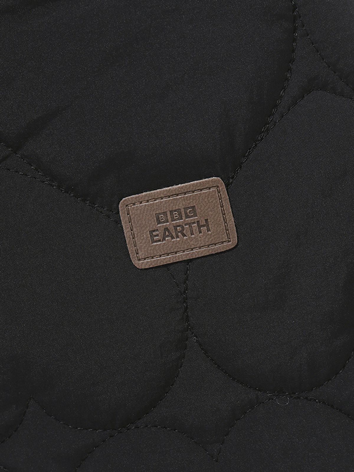 비비씨 어스(BBC EARTH) W 프리마하트 숏_Black