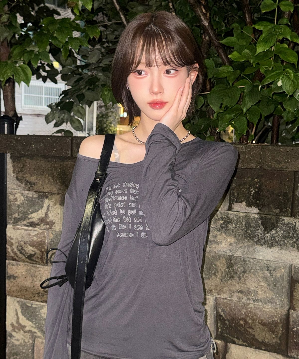 칙스(CHICKS) 컨피던스 브이넥 롱 슬리브 차콜