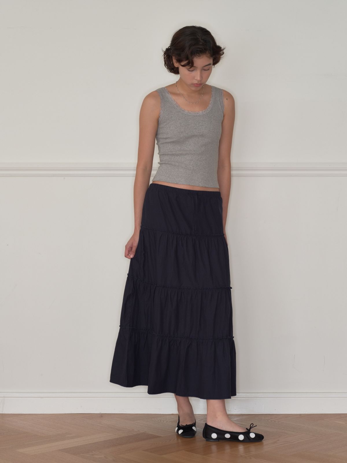 홈바디띵즈(HOMEBODY THINGS) HBT Glow Lace Tank Top (GREY)