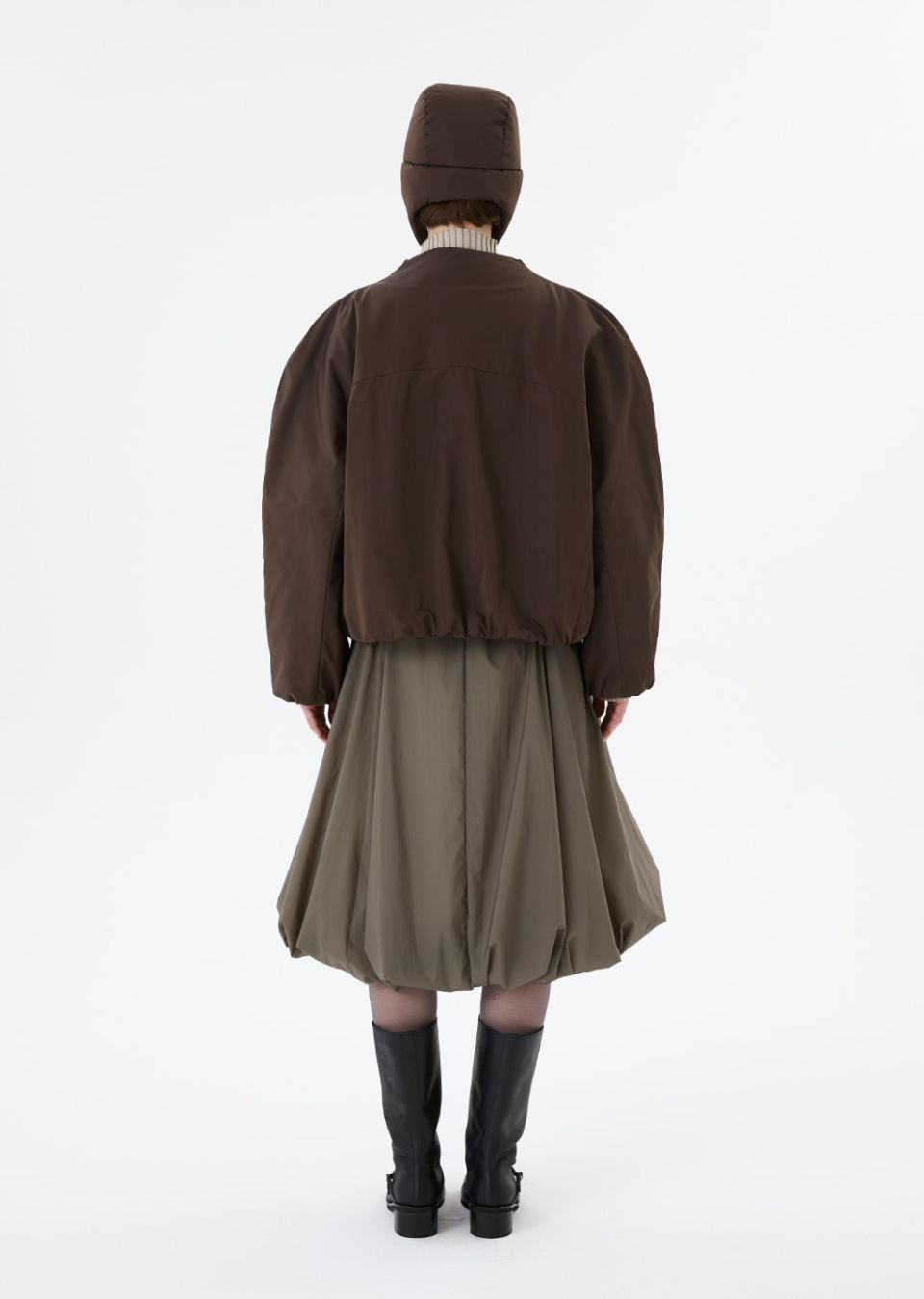 MUSINSA | AMOMENTO TAFFETA PADDED RAGLAN SHORT JUMPER (2COLORS)