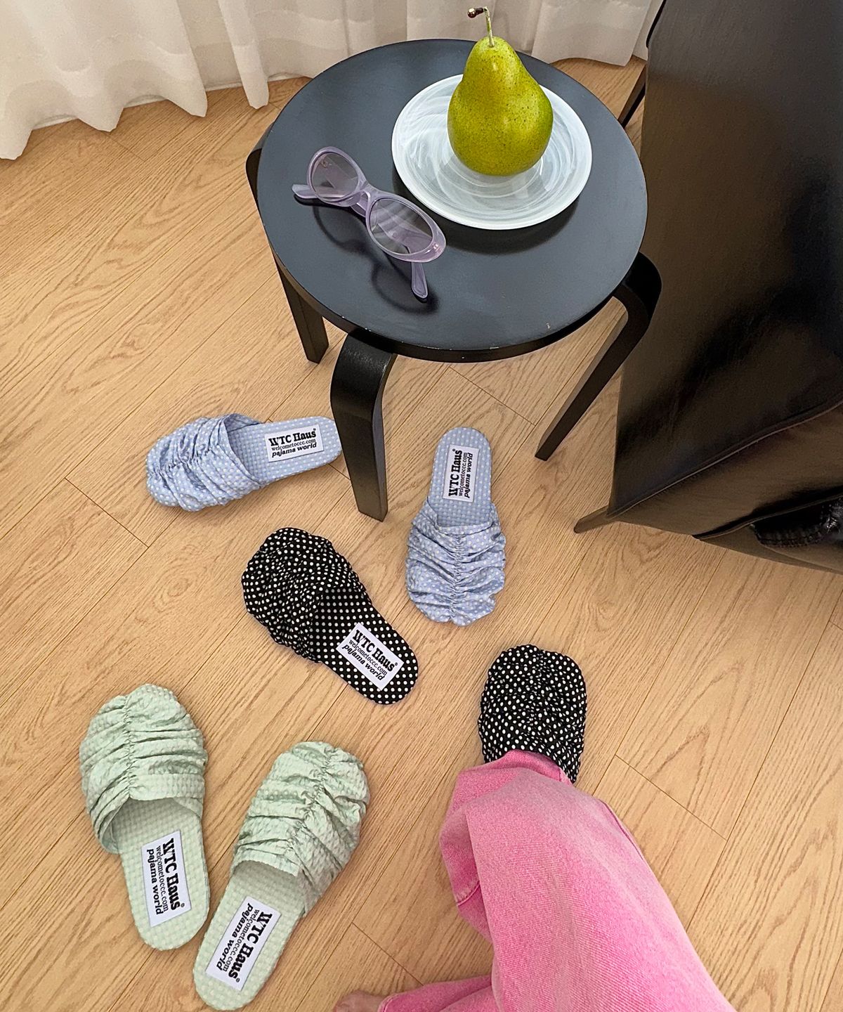 웰컴투씨씨씨(WELCOME TO CCC) Croa Shoes (Dotty Black) 룸슈즈