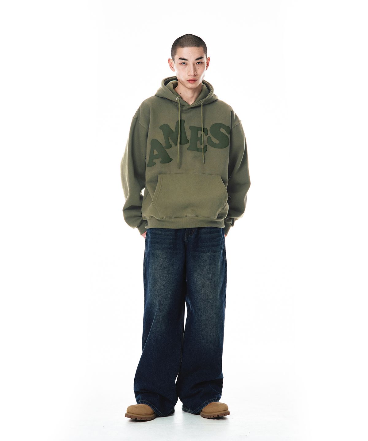 아메스 월드와이드(AMES-WORLDWIDE) BIG TYPO HOODIE LIGHT KHAKI