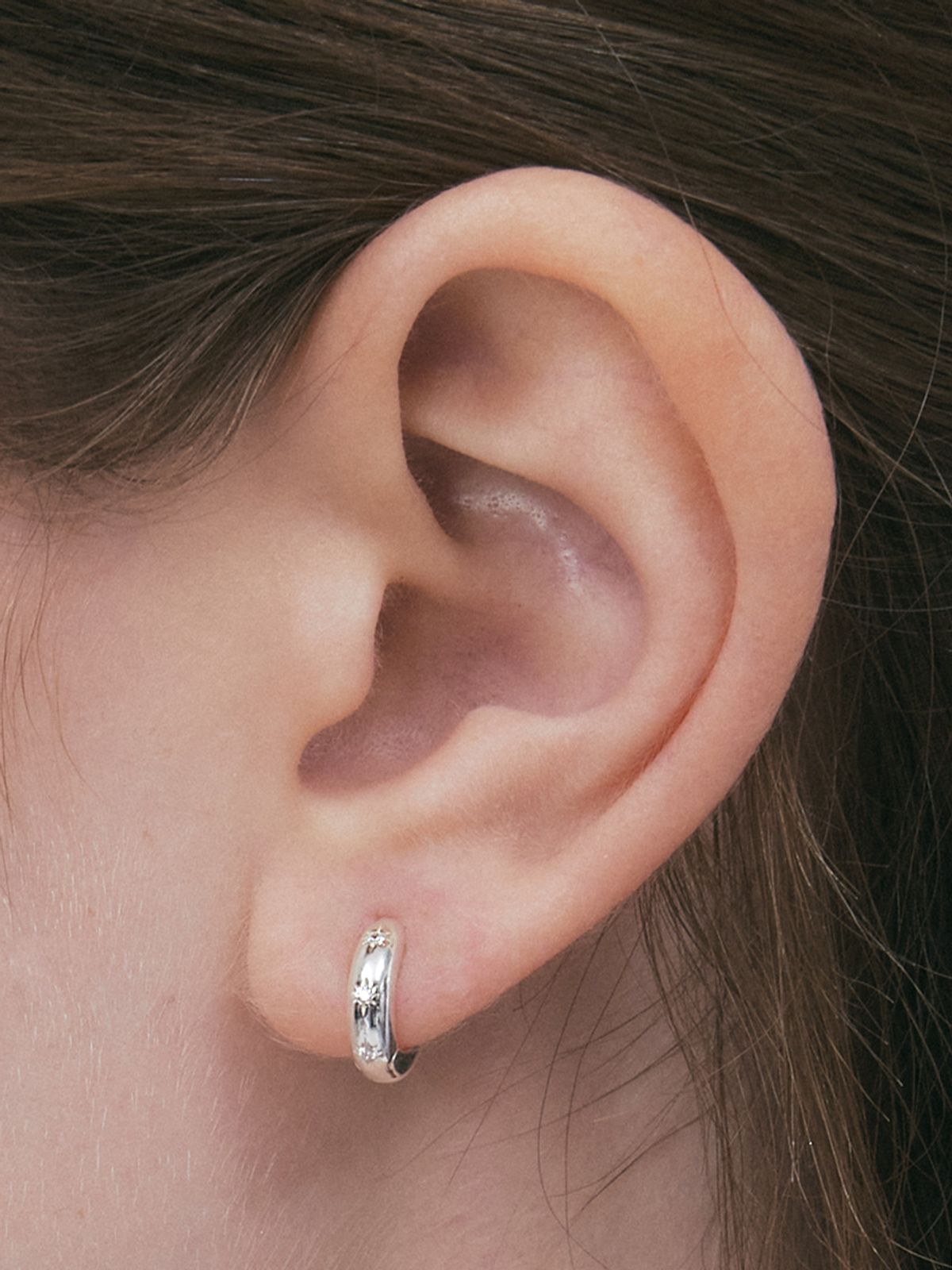 앵브록스(ENGBROX) glowy cubic earring