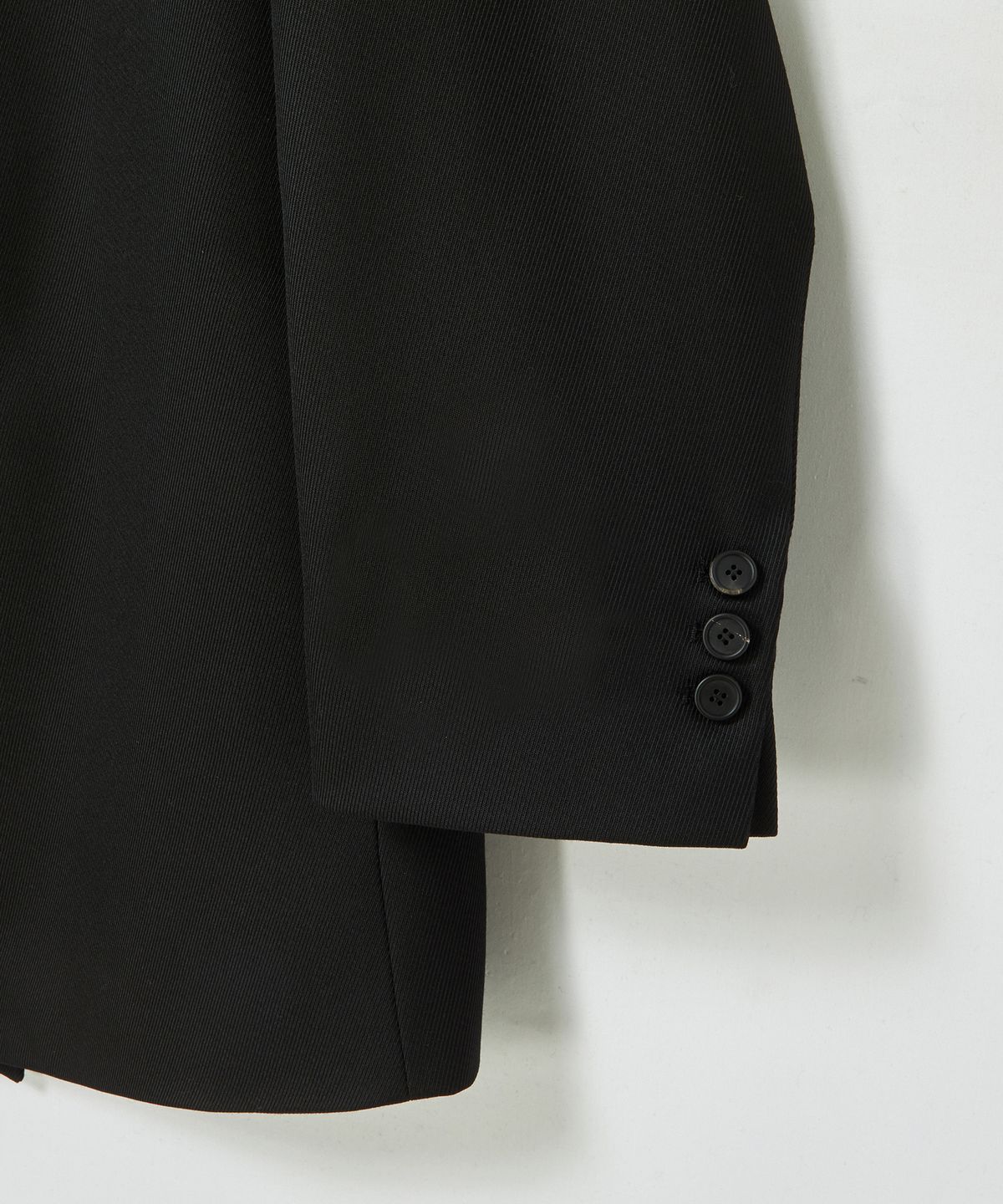 비욘드클로젯(BEYOND CLOSET) [COLLECTION LINE] 소프트 개버딘 이지 테일러드 울 자켓 블랙