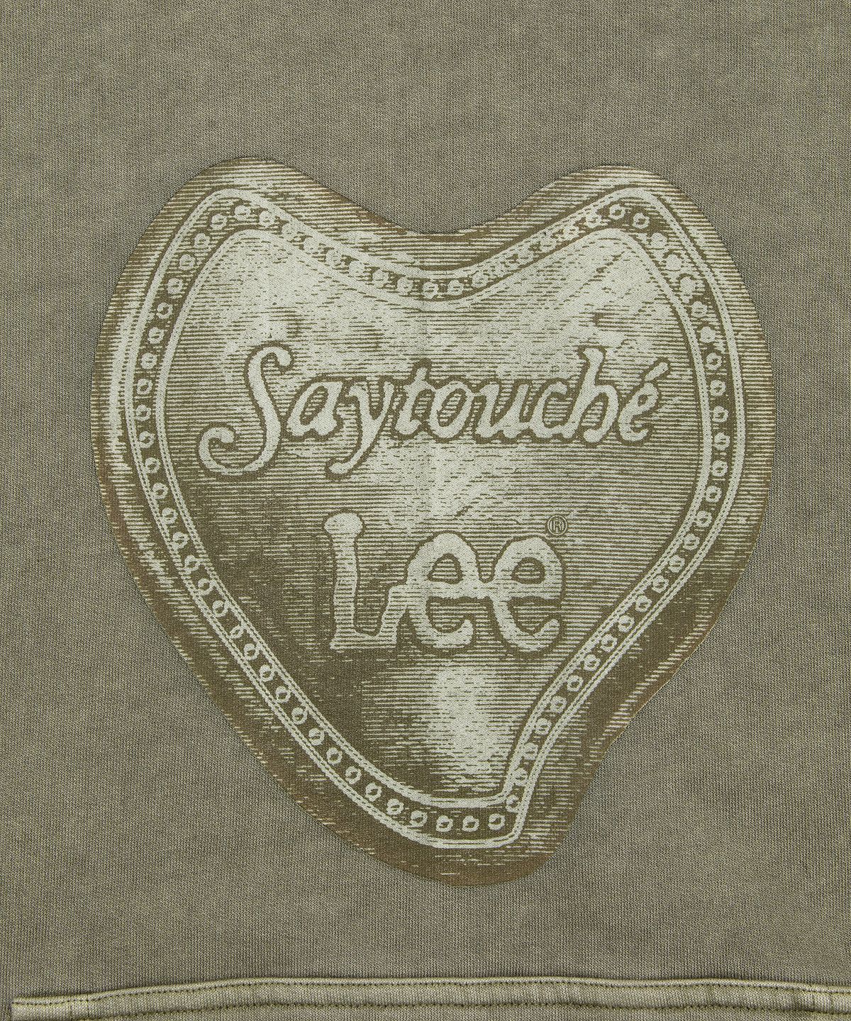 리(LEE) [Lee X Saytouché] 피그먼트 빅 캔톤 그래픽 후드 티셔츠 브라운