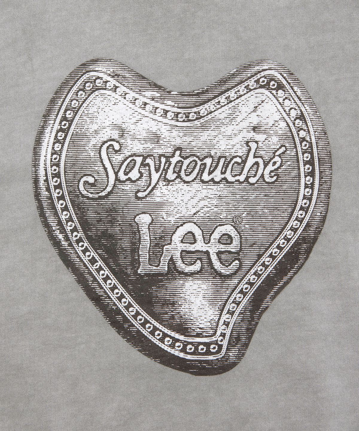 리(LEE) [Lee X Saytouché] 피그먼트 스몰 캔톤 그래픽 후드 티셔츠 그레이
