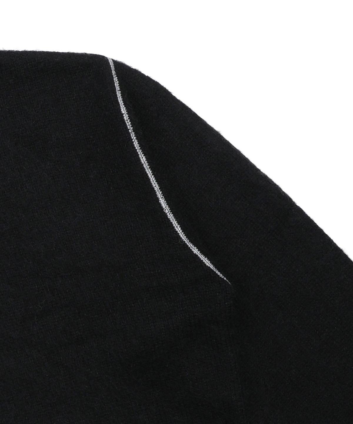 엑스톤즈(XTONZ) XTK176 퍼넬 하프 집업 니트 (BLACK)