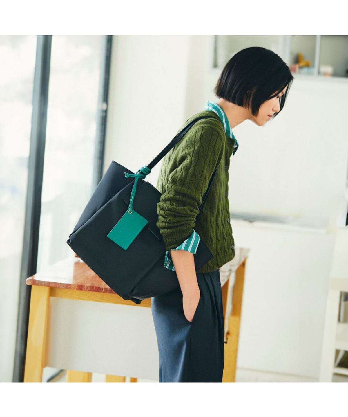 빈폴 액세서리(BEANPOLE ACCESSORY) 베러 라지 나일론 투웨이 백  블랙