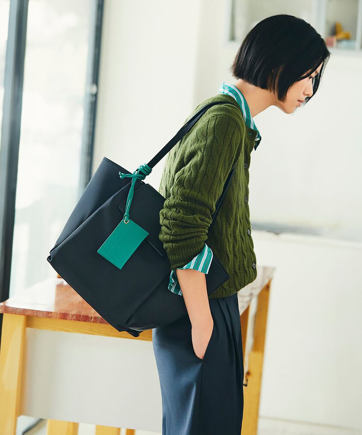 빈폴 액세서리(BEANPOLE ACCESSORY) 베러 라지 나일론 투웨이 백  블랙