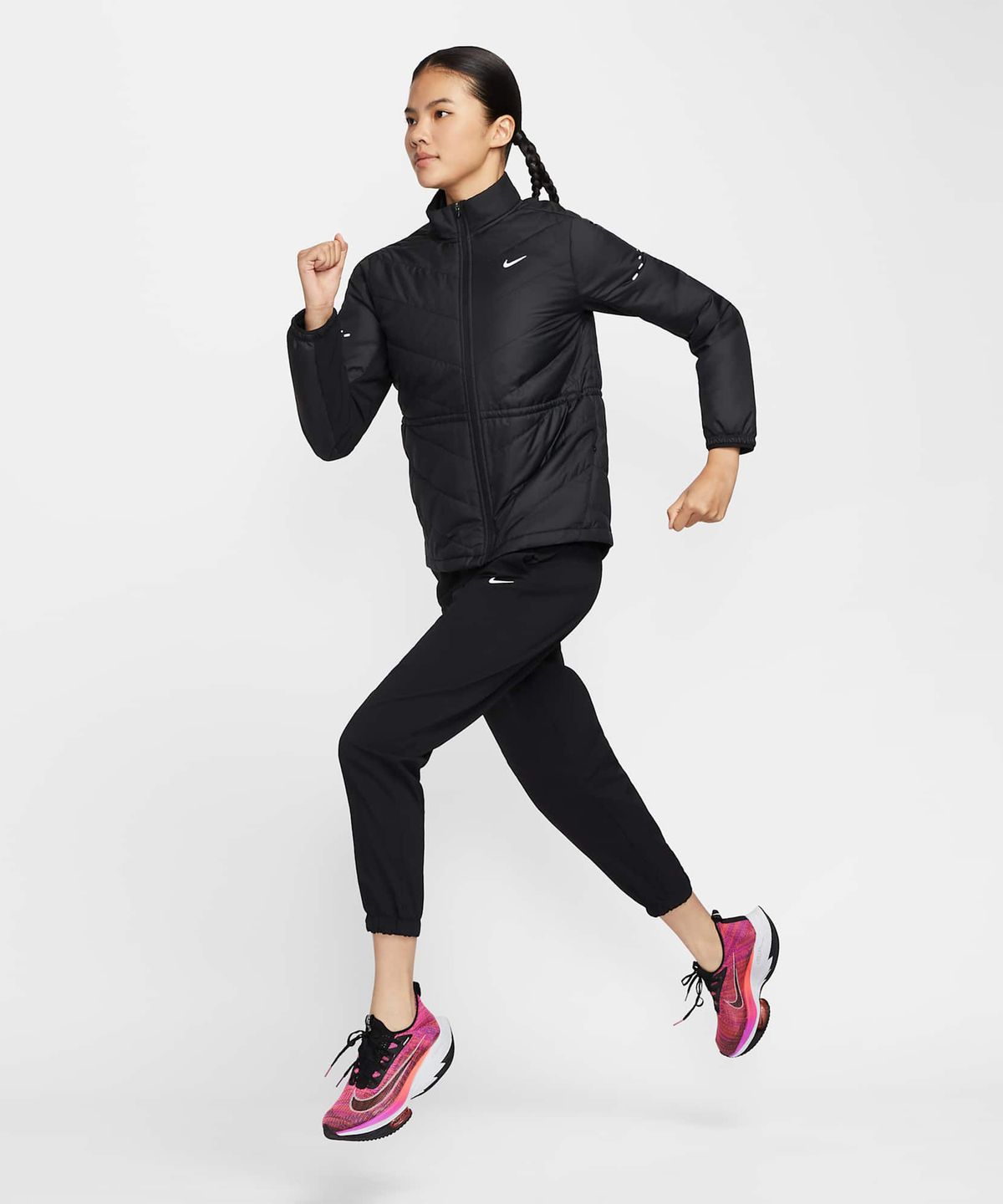 나이키(NIKE) 스위프트 써마 핏 러닝 재킷 W - 블랙 / HV2745-010