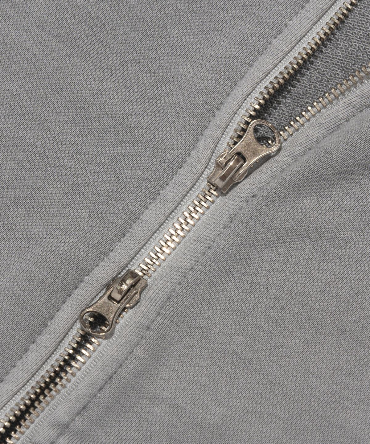 카고브로스 포 우먼(CARGOBROS FOR WOMAN) 레트로 하이넥 피그먼트 자켓 (그레이)