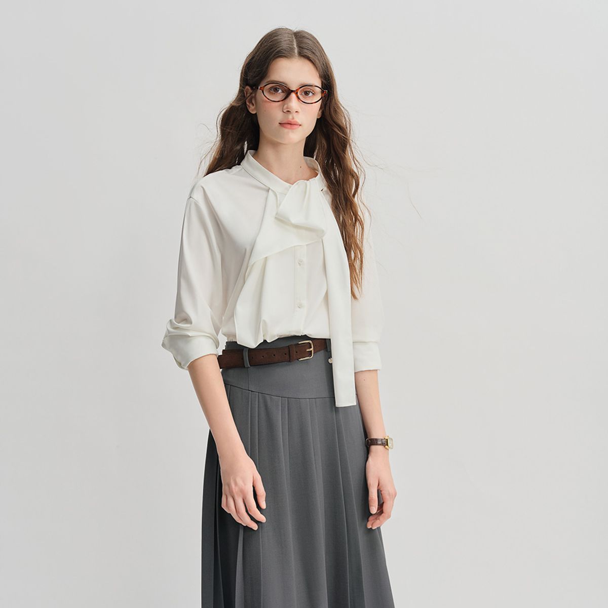 에이앤레이(AEIREI) AR_Simple scarf collar shirt