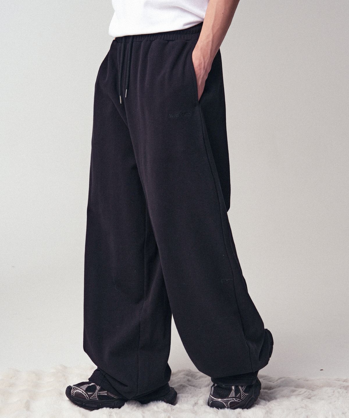 어반드레스(AVANDRESS) Zero Relax Pants_3Colors
