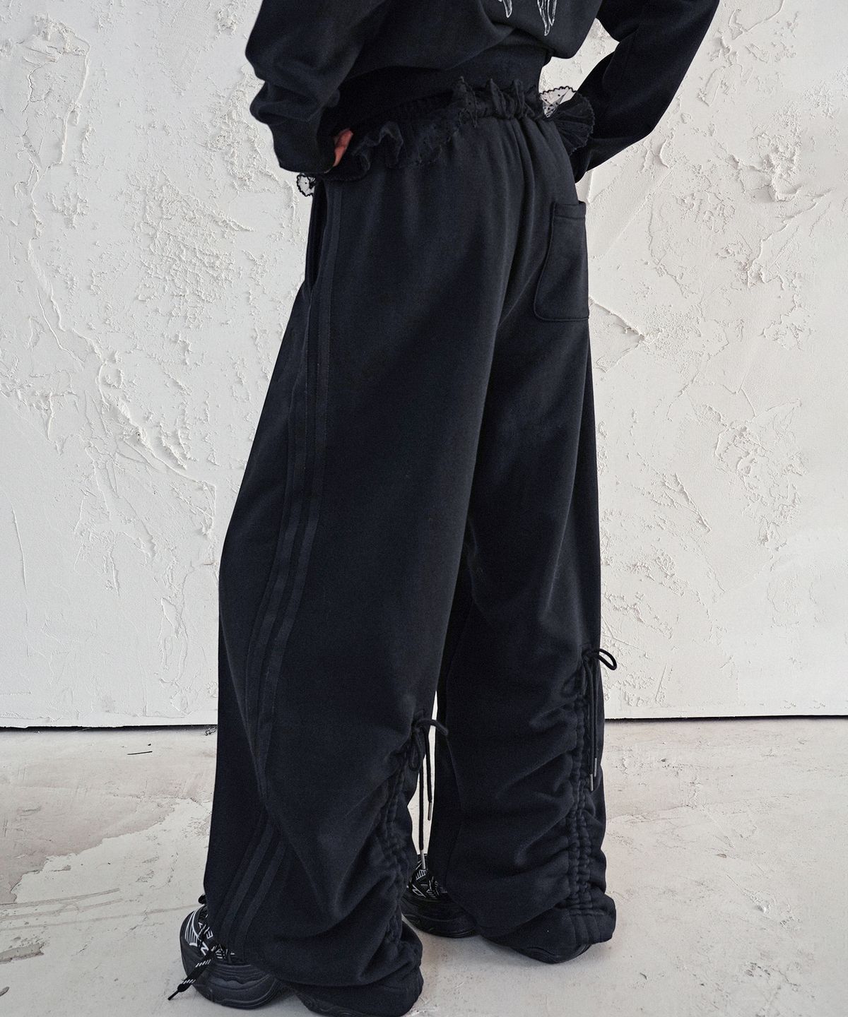 어반드레스(AVANDRESS) Lace Pop Wide Pants_4Colors