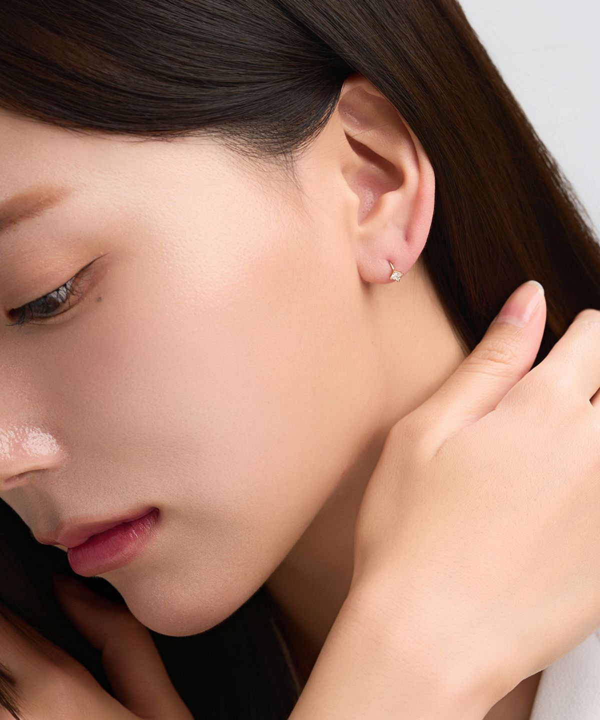 로이드(LLOYD) 클래식 스퀘어 스톤 14K 골드 원터치 반쪽 귀걸이 LOFP1008G
