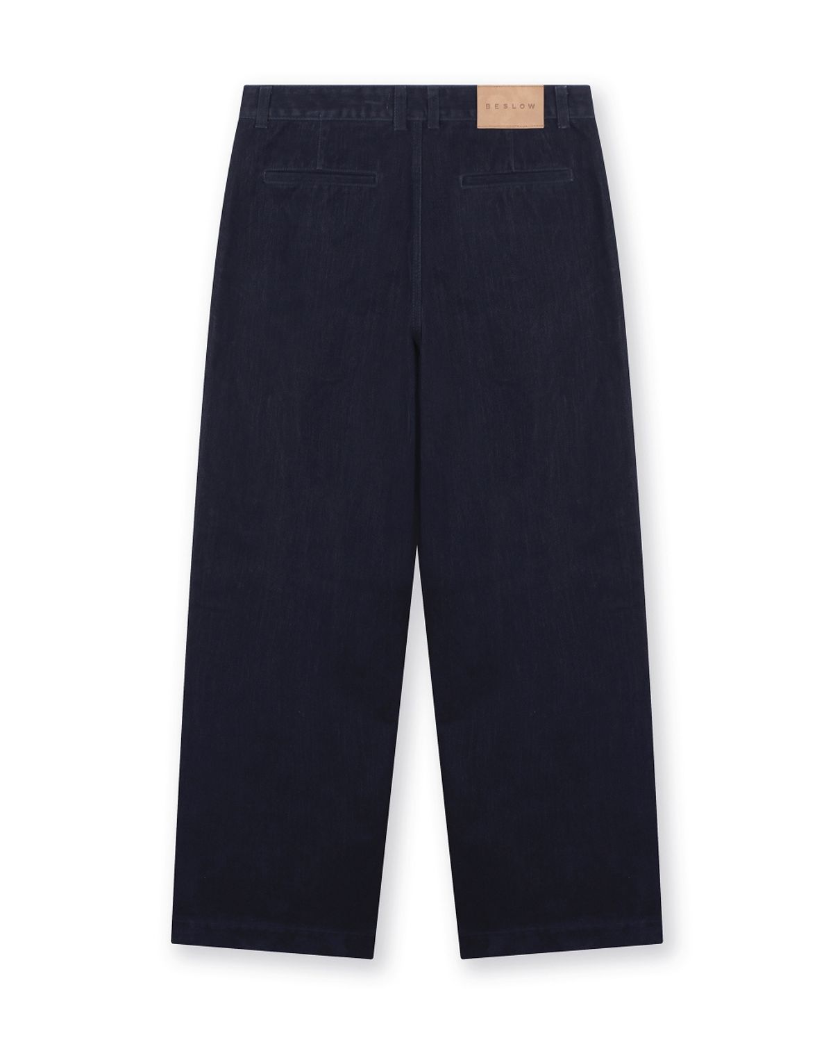 비슬로우(BESLOW) VELVET DENIM ONE TUCK CURVED PANTS INDIGO