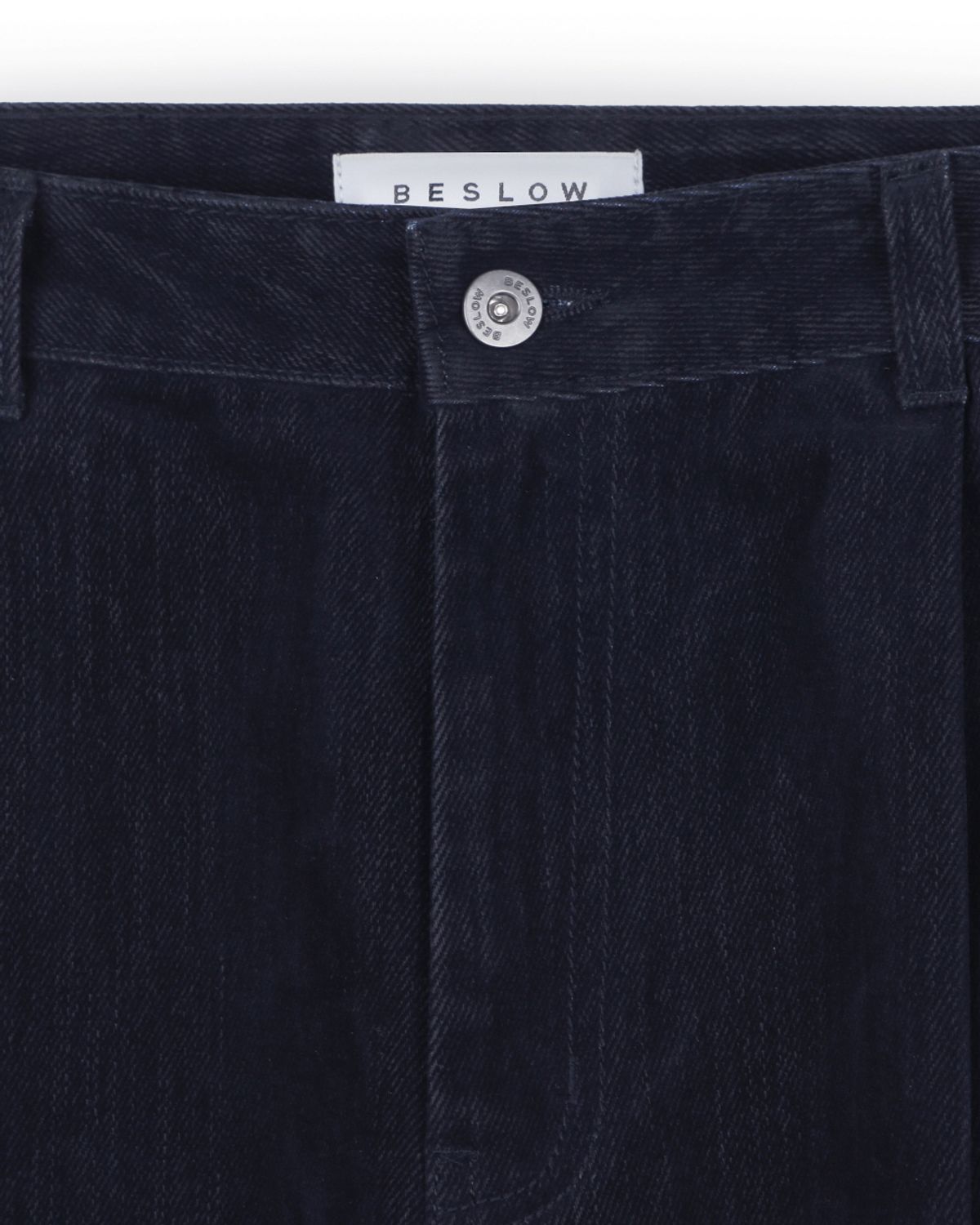 비슬로우(BESLOW) VELVET DENIM ONE TUCK CURVED PANTS INDIGO