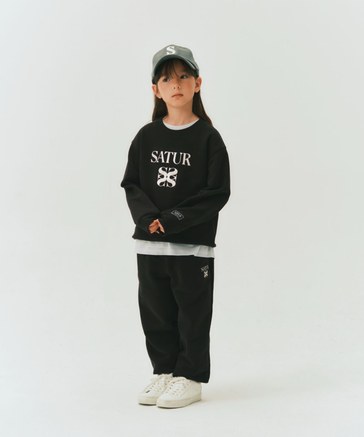 세터 키즈(SATUR KIDS) (K) 클래식 로고 스웨트팬츠 블랙 핑크