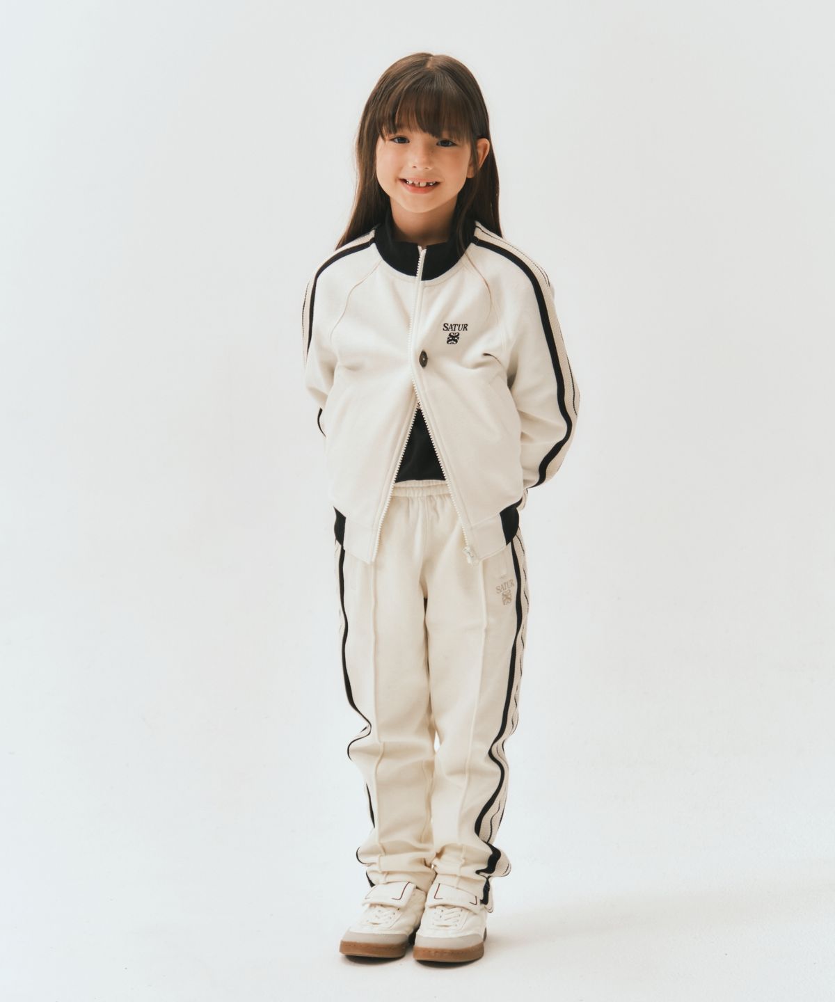 세터 키즈(SATUR KIDS) (K) 로턴 올 데이 트랙 팬츠 크림 블랙