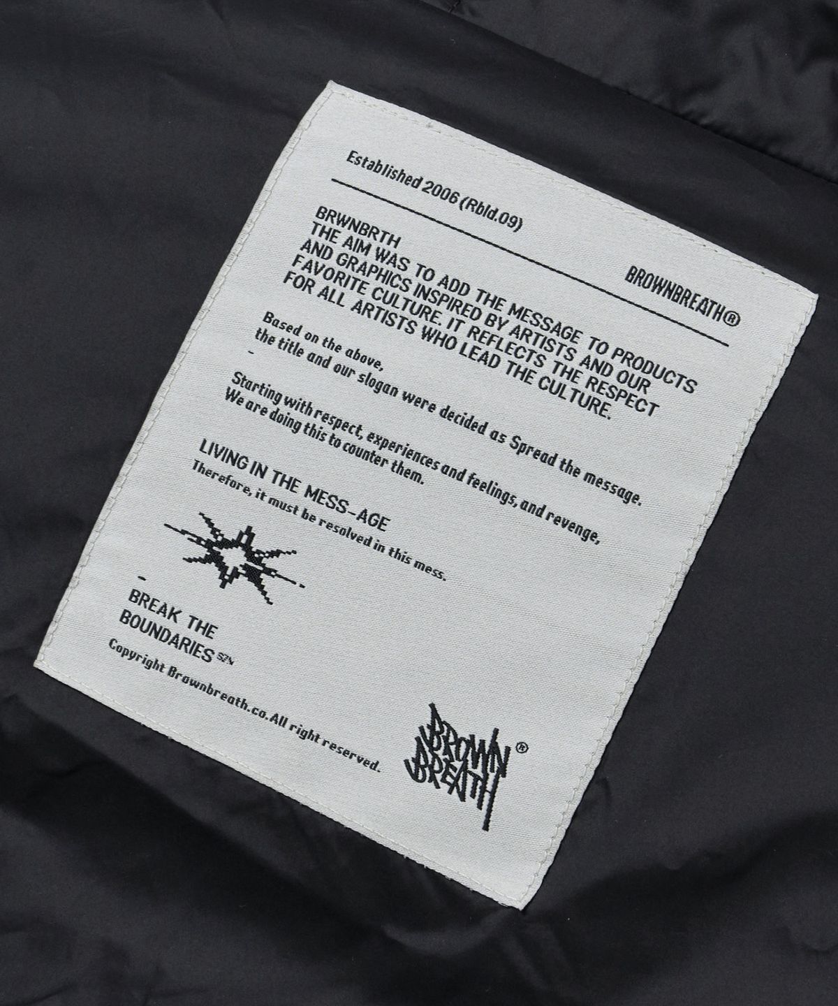 브라운브레스(BROWNBREATH) TAG LIGHT PADDING HOOD JACKET - BLACK