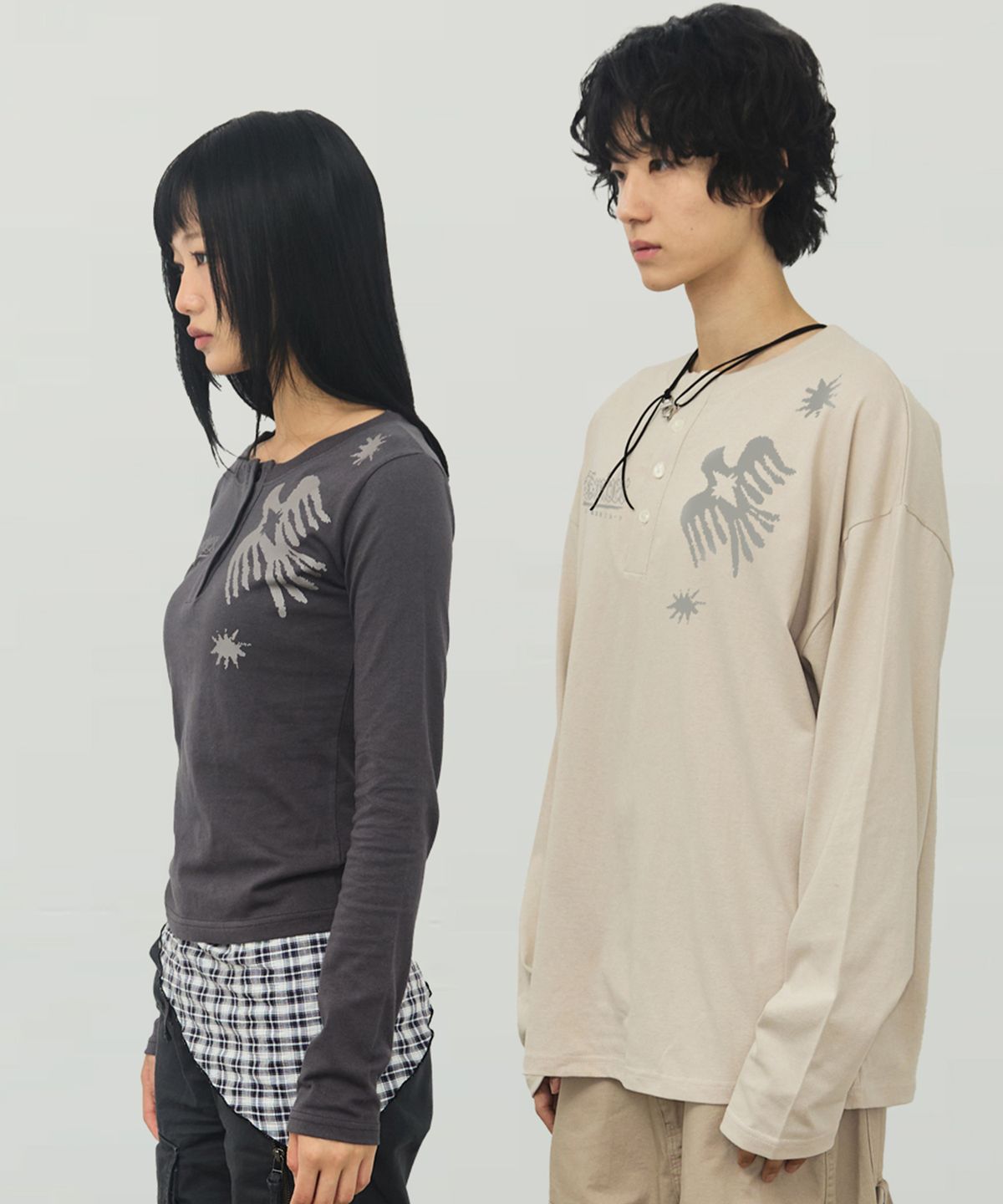 그레이버(GRAVER) [UNISEX]PIECE BIRD 헨리넥 롱슬리브 티셔츠_2color