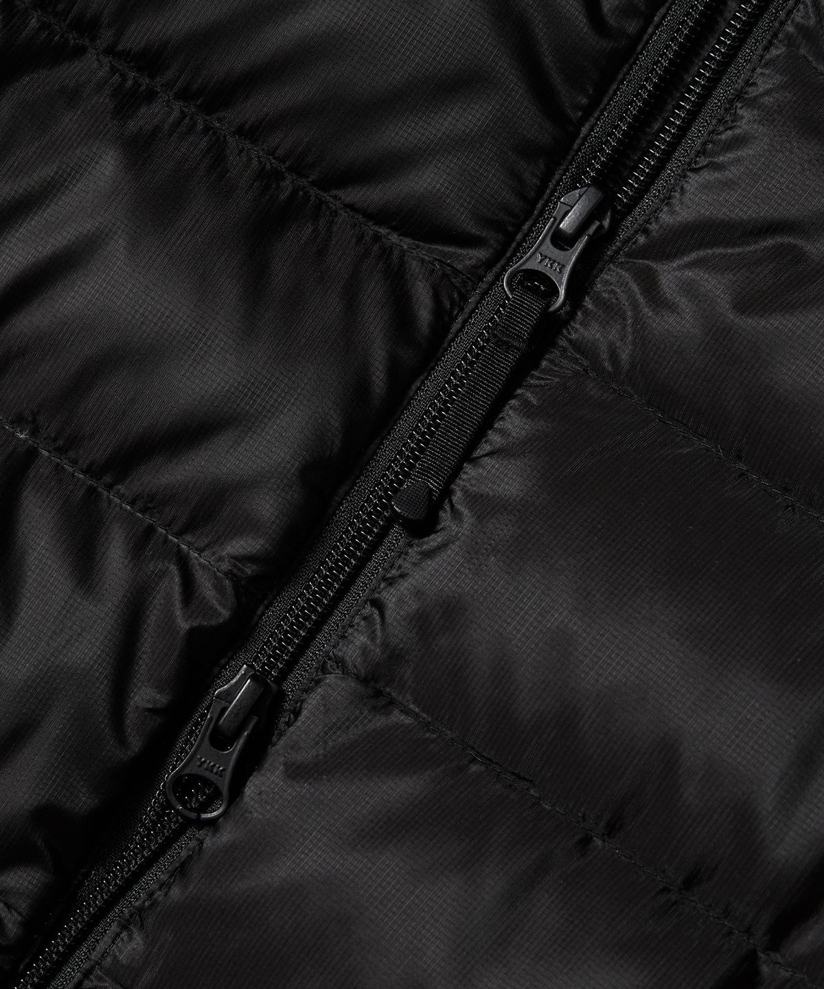 브라운브레스(BROWNBREATH) PANELED LIGHT DOWN JACKET - BLACK