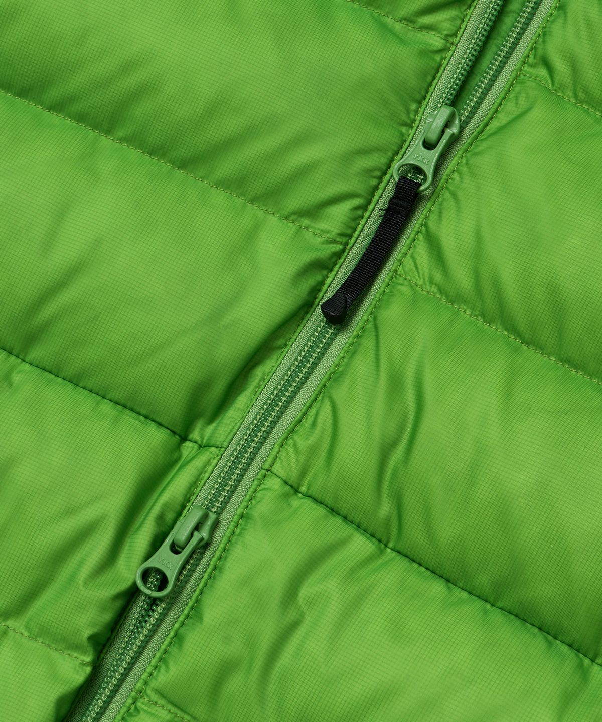 브라운브레스(BROWNBREATH) PANELED LIGHT DOWN JACKET - GREEN