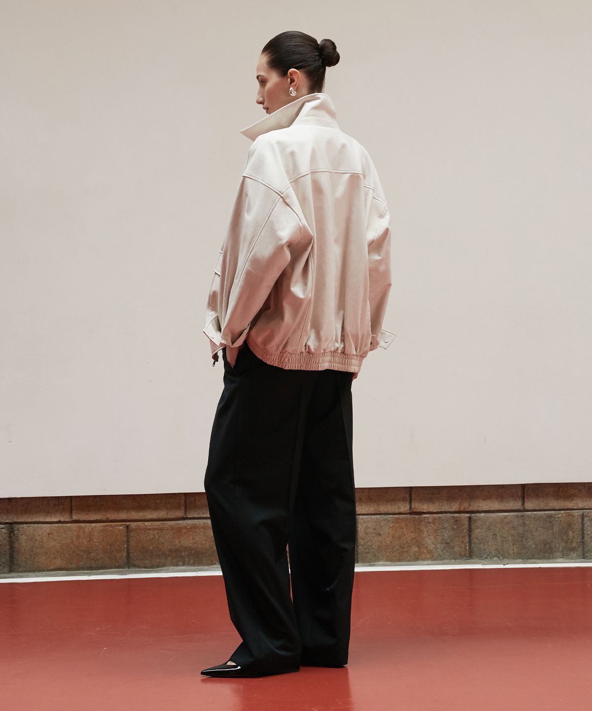 베르데마르(VERDEMAR) Vegetable Lambskin Overfit Blouson_Cream