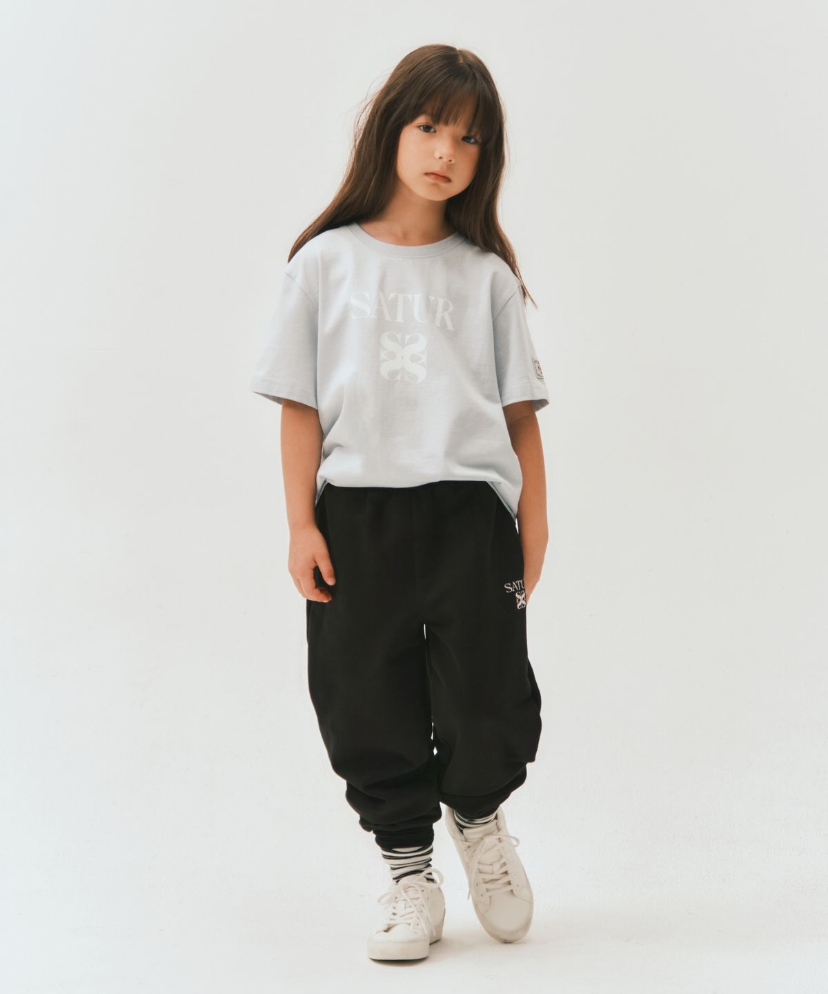 세터 키즈(SATUR KIDS) (K) 클래식 로고 반팔 티셔츠 아이스 블루