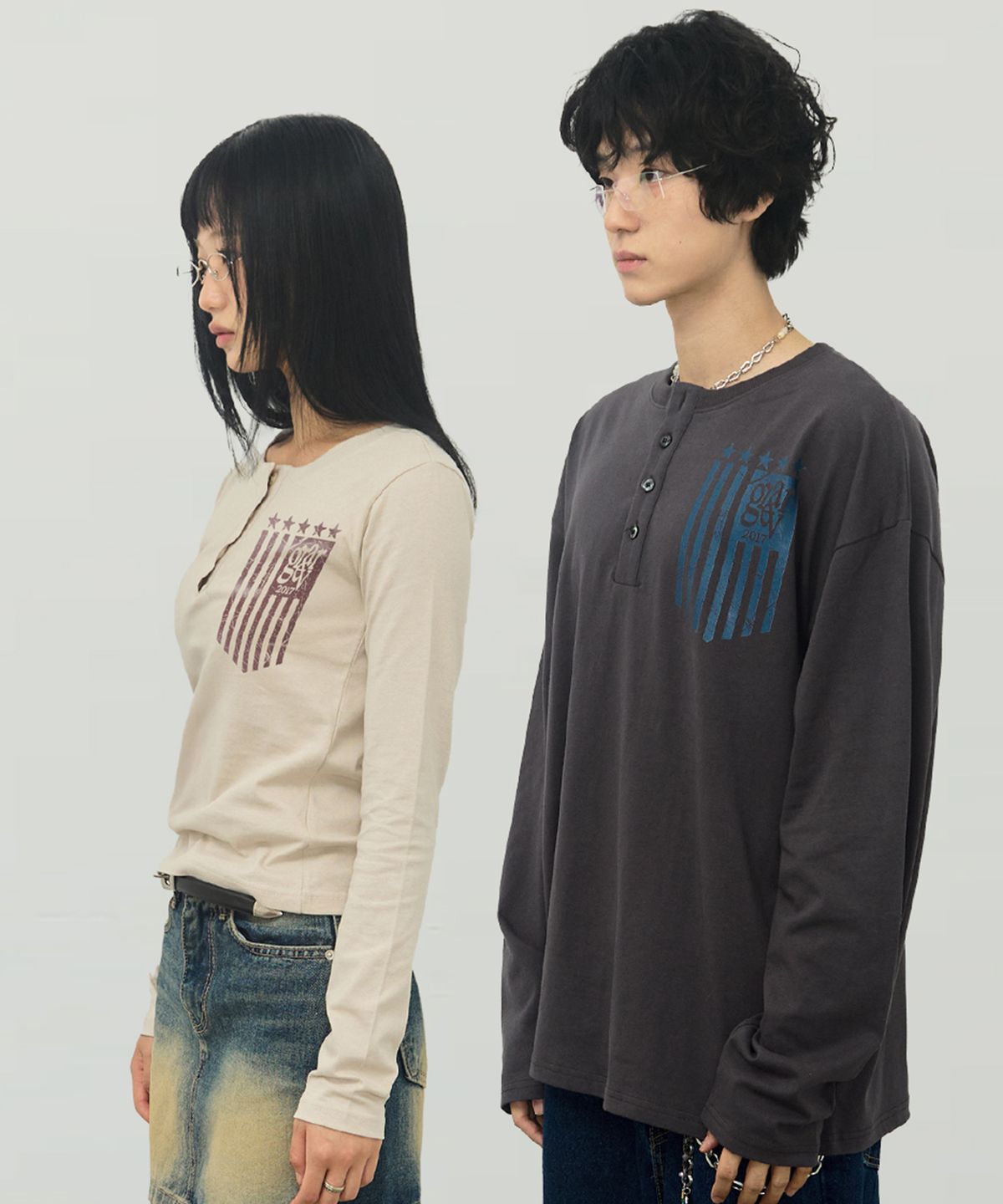 그레이버(GRAVER) [UNISEX]GRAR FLAG 헨리넥 롱슬리브 티셔츠_2color