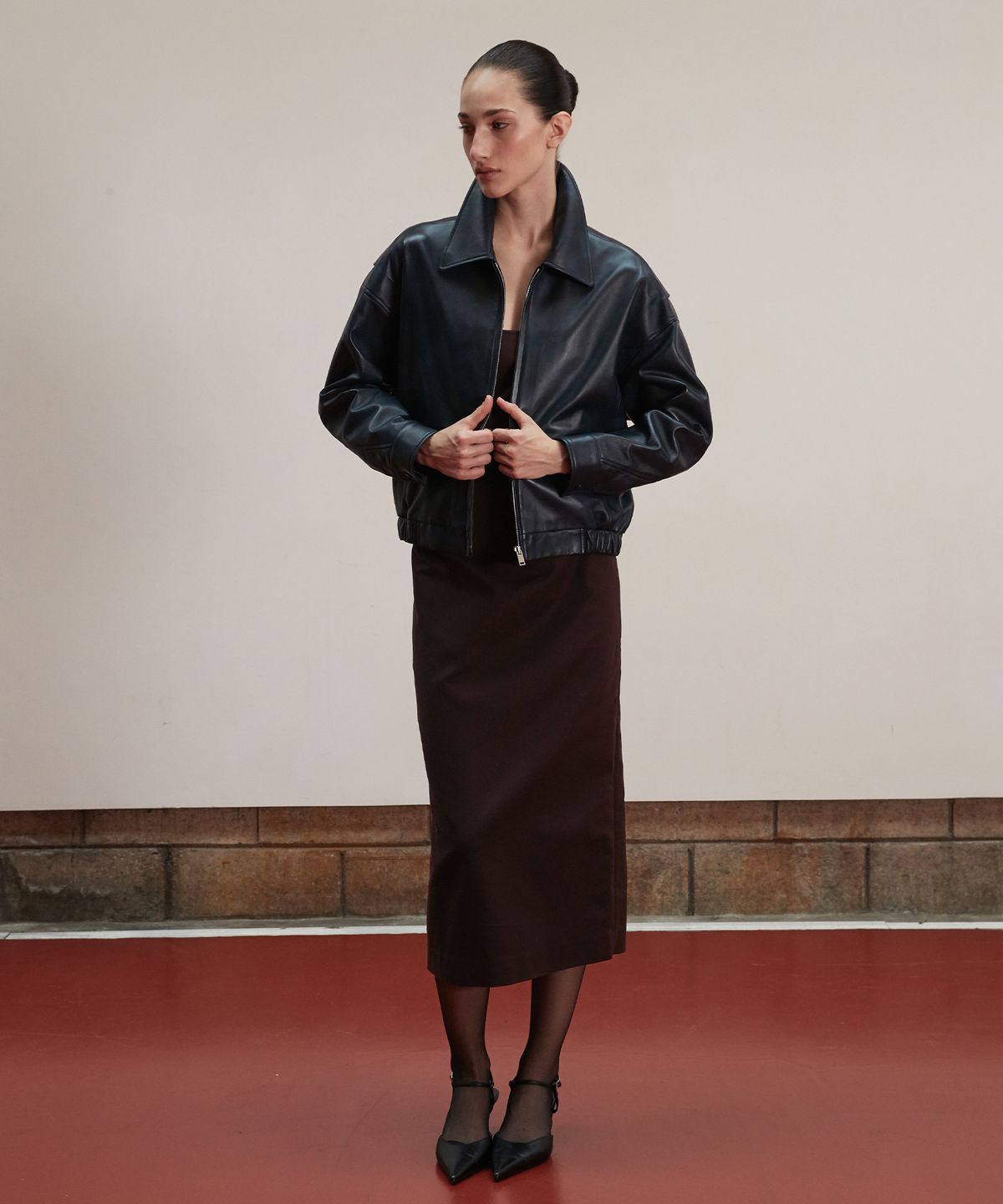 베르데마르(VERDEMAR) Lambskin Semi crop bomber JK_Navy