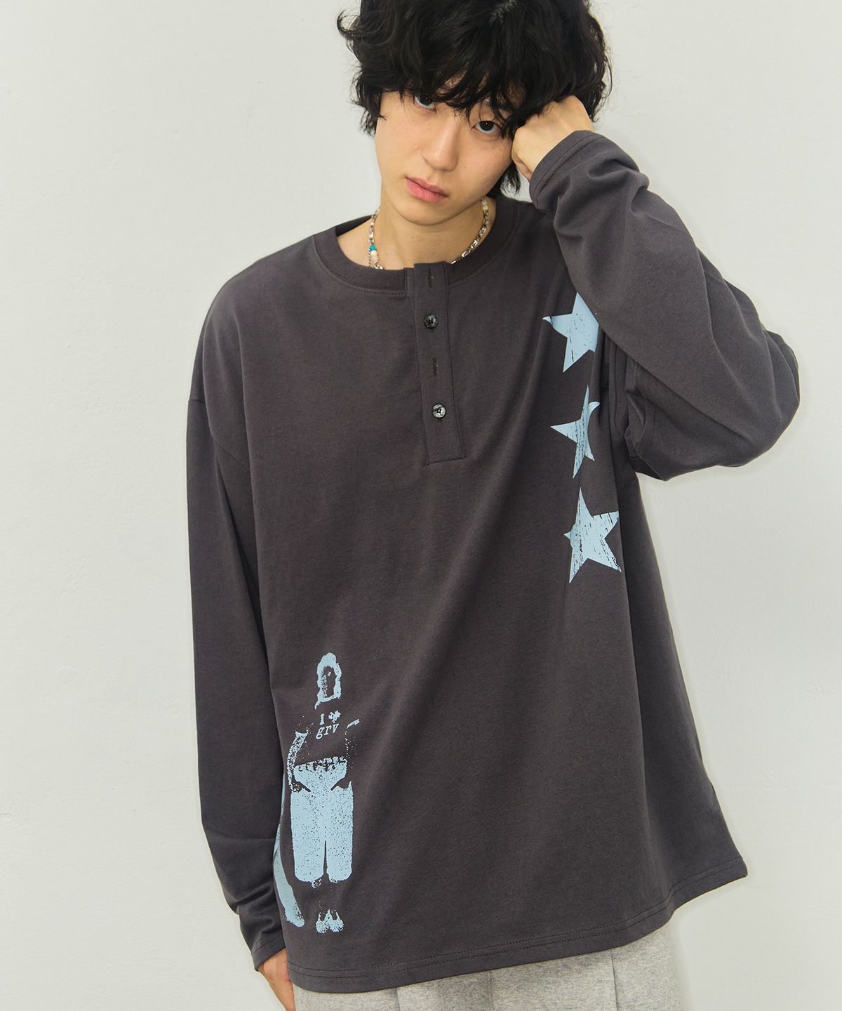 그레이버(GRAVER) [UNISEX]STAR 3 헨리넥 롱슬리브 티셔츠_3color
