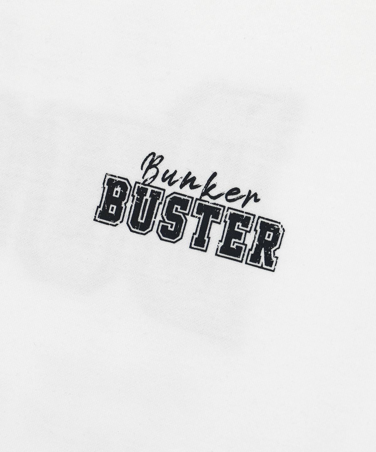 벙커버스터(BUNKERBUSTER) 자수 드로잉 맨투맨 MP3TU647_OFF WHITE