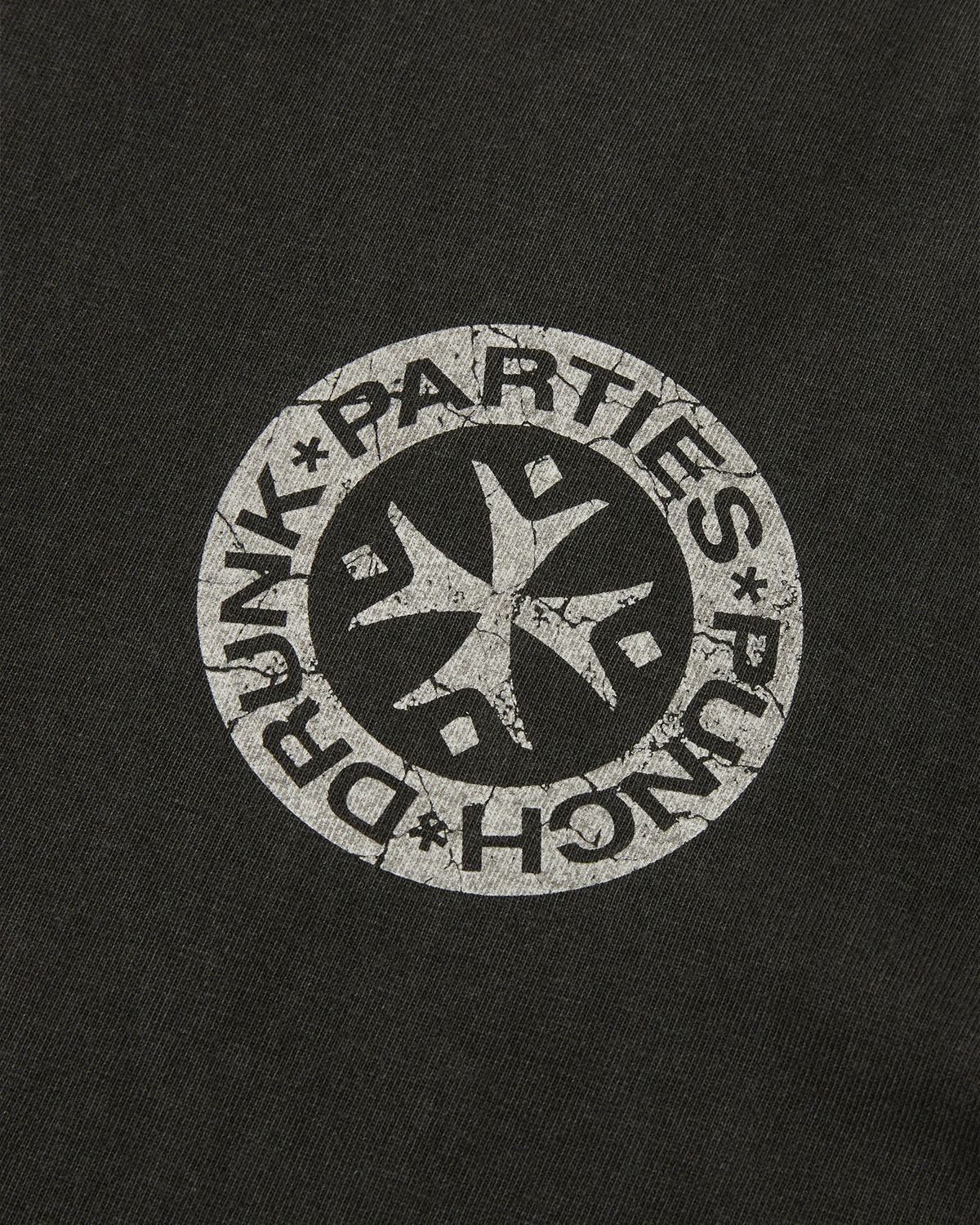펀치드렁크파티즈(PUNCH DRUNK PARTIES) Hurt Logo Garment Dyed Long Sleeve (CHARCOAL)