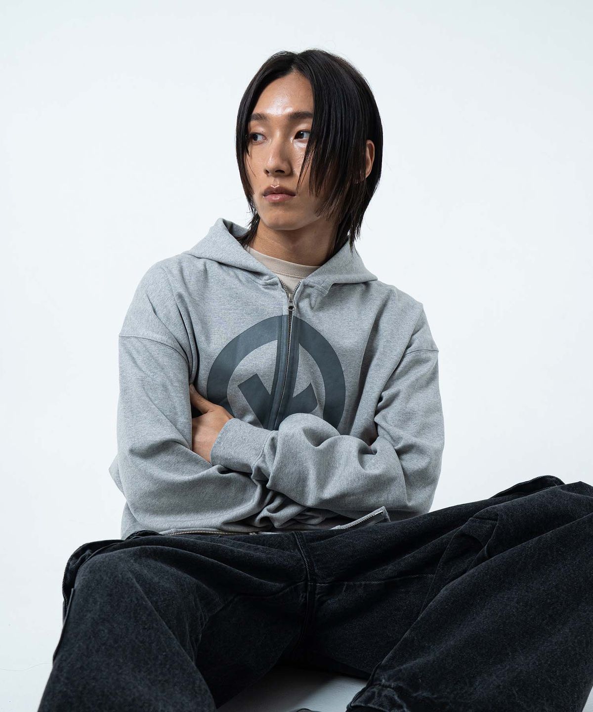 올아이즈다운(ALL EYES DOWN) ARROW HOOD ZIP UP (8% MELANGE)