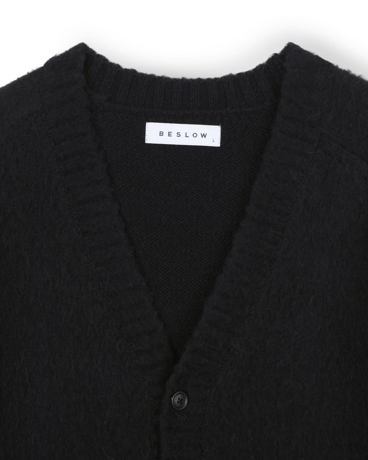 비슬로우(BESLOW) [비슬로우X패션튜브삭형]BRUSHED V NECK SHORT CARDIGAN BLACK