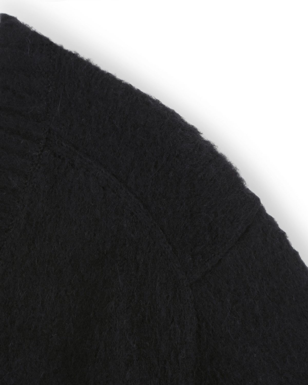 비슬로우(BESLOW) [비슬로우X패션튜브삭형]BRUSHED V NECK SHORT CARDIGAN BLACK