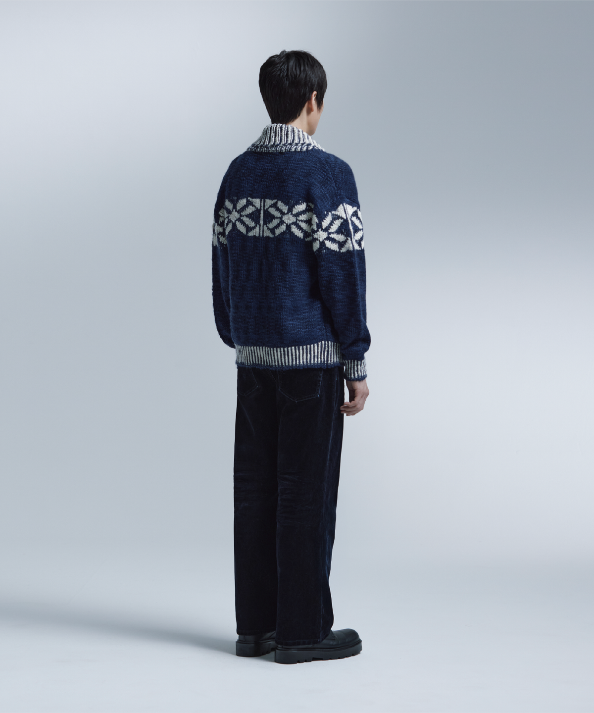 넌블랭크(NONBLANK) 코위찬 집업 가디건_NAVY