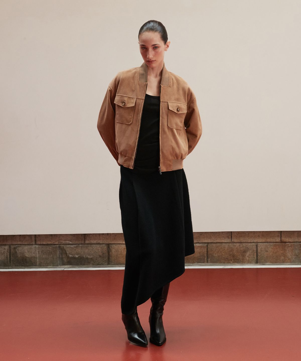 베르데마르(VERDEMAR) Suede Square-Neck Bomber Jacket_Beige