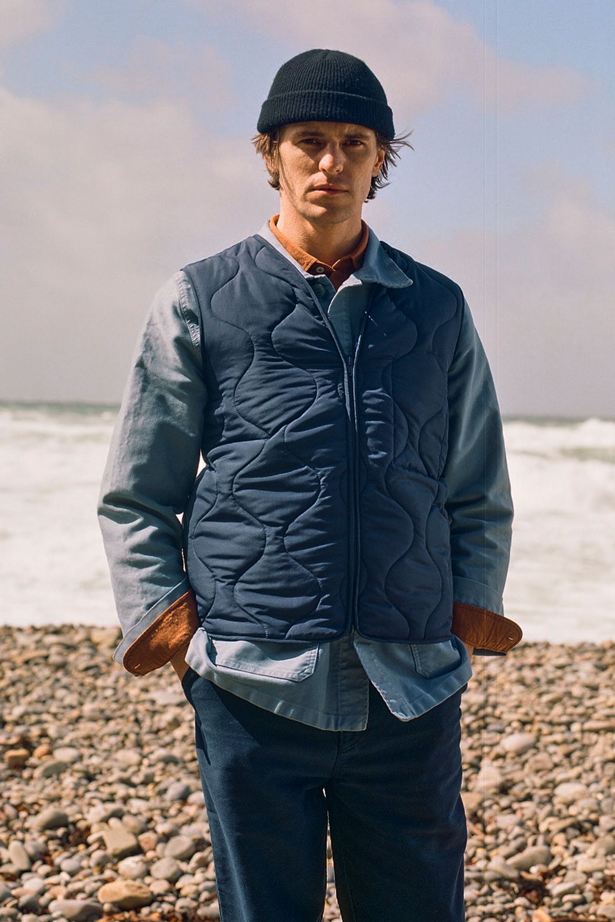 르몽생미셸(LE MONT ST MICHEL) VINIS- sleeveless padded Vest_Navy