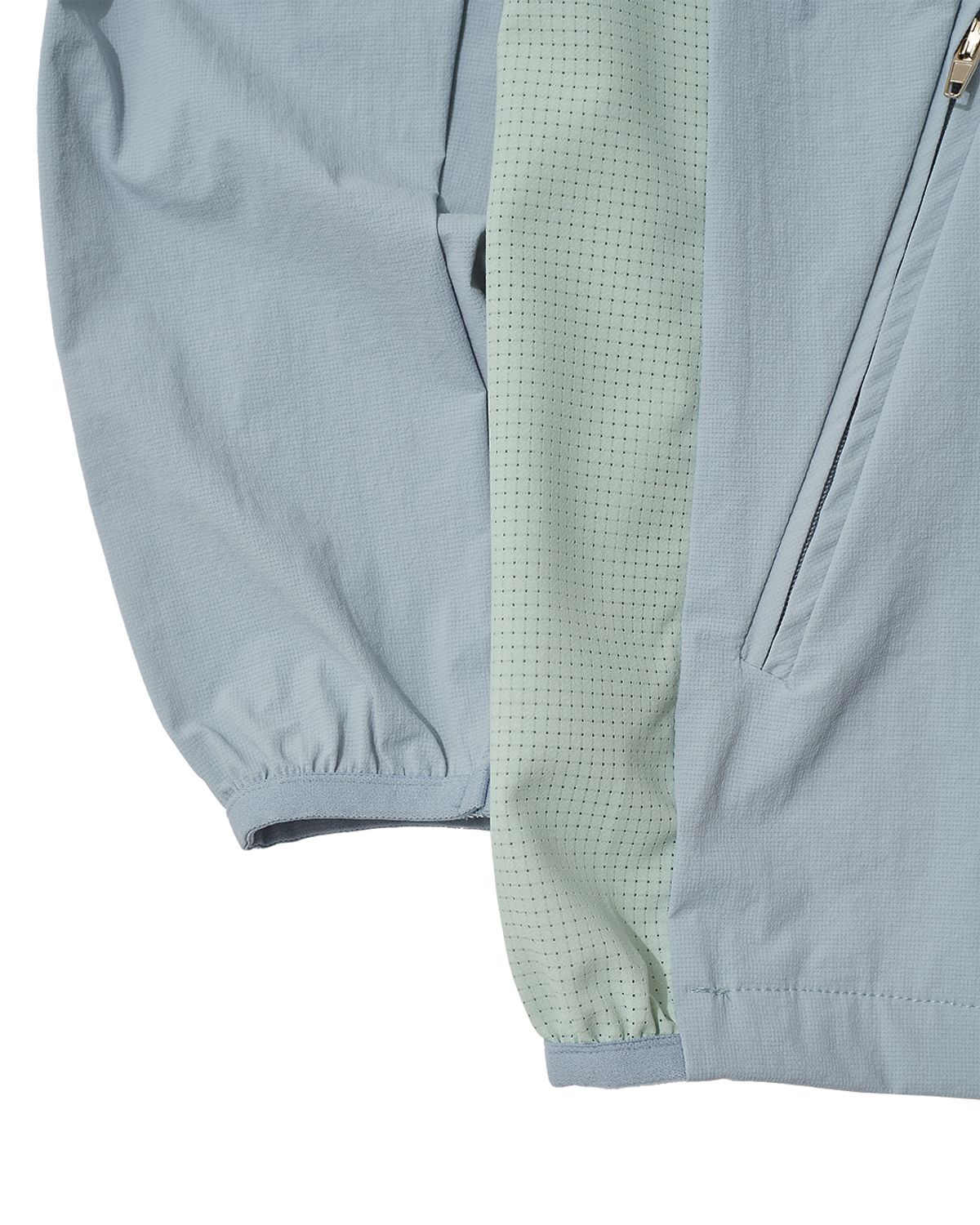 더뮤지엄비지터(THEMUSEUMVISITOR) PUNCHING POINT NYLON JACKET (SKY BLUE)