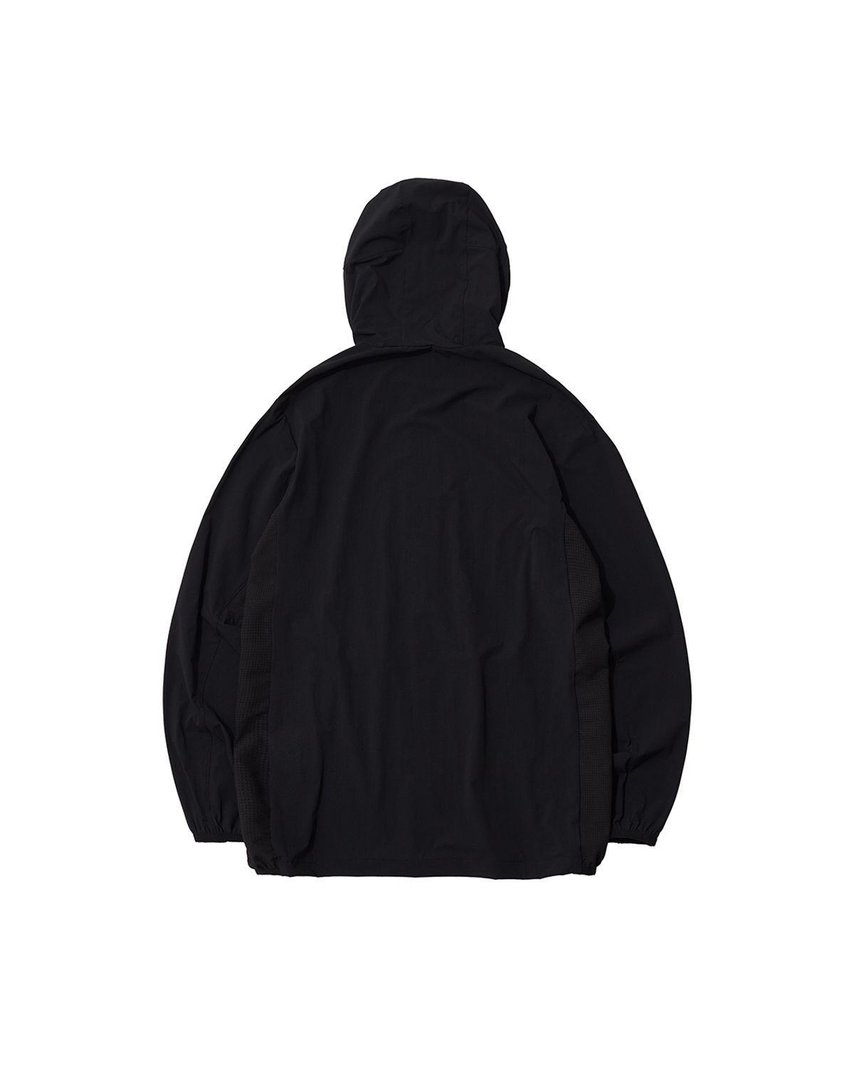 더뮤지엄비지터(THEMUSEUMVISITOR) PUNCHING POINT NYLON JACKET (BLACK)