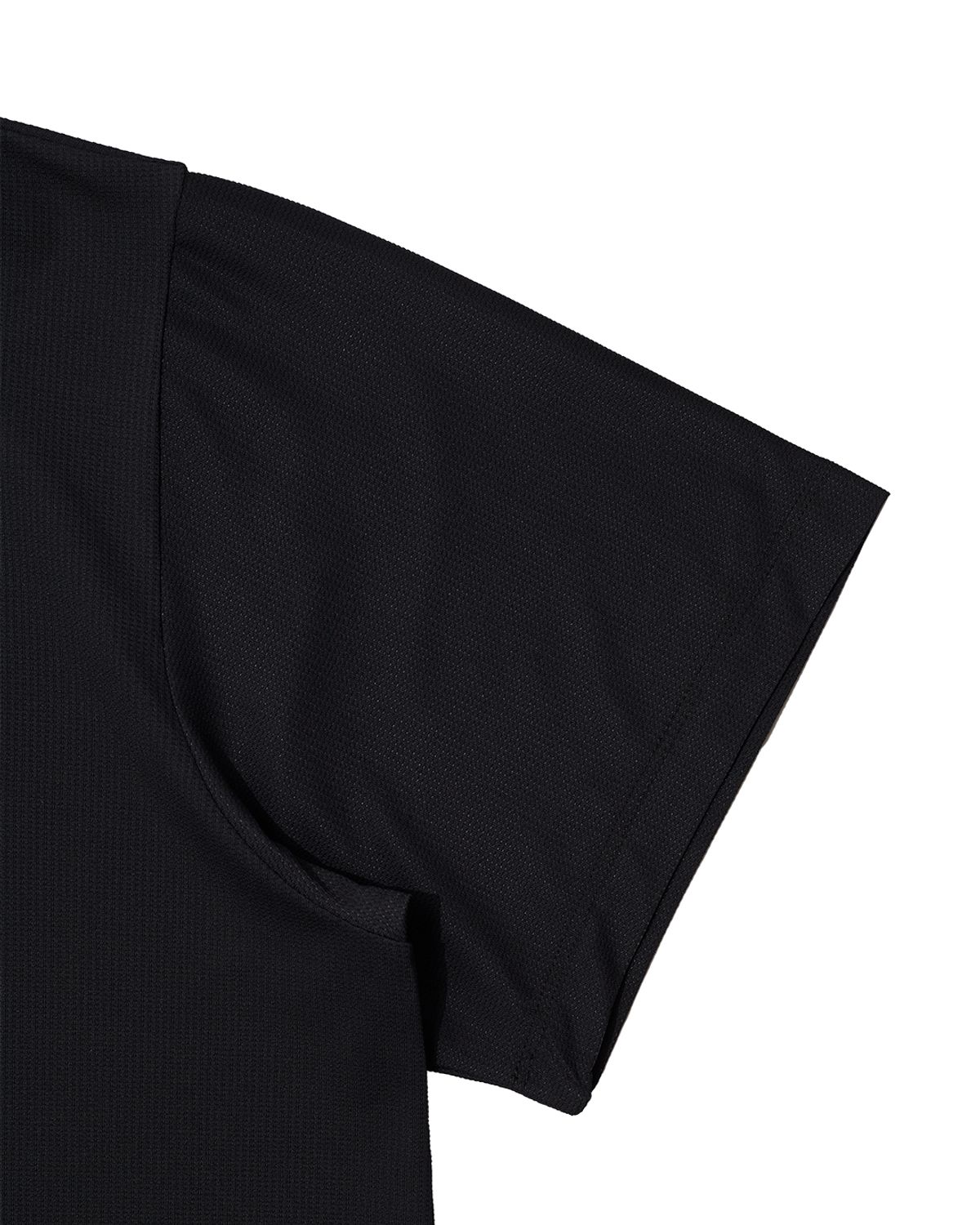 더뮤지엄비지터(THEMUSEUMVISITOR) EXHIBITION GRAPHIC RUNNING T-SHIRT (BLACK)