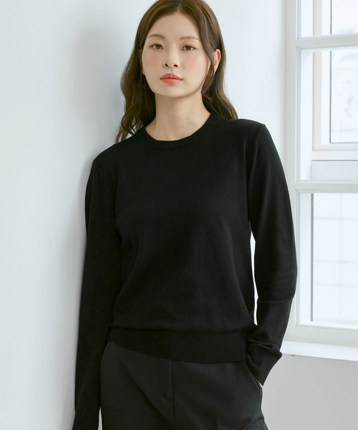 210에디트(210EDIT) 남녀공용 캐시미어 블렌디드 솜털 라운드 [블랙]_ZZ5SW010