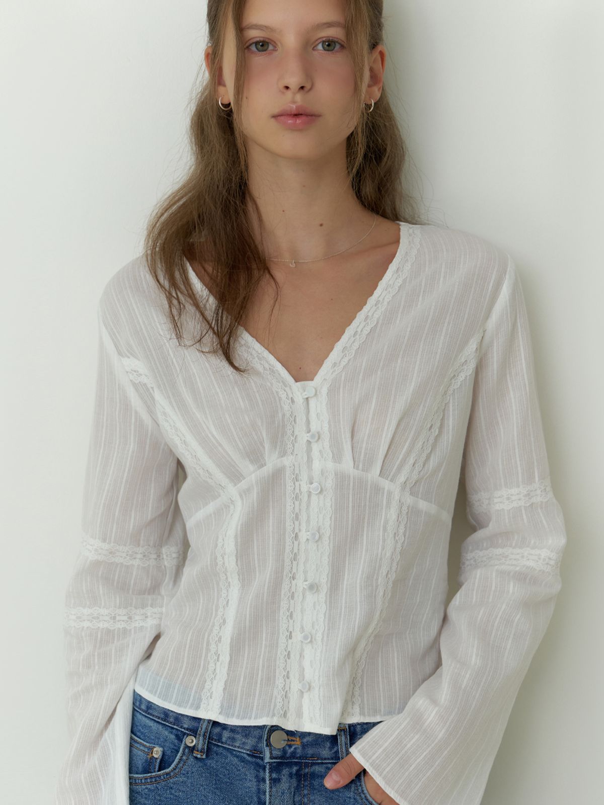 리엘(RE L) Pitta lace blouse (white)