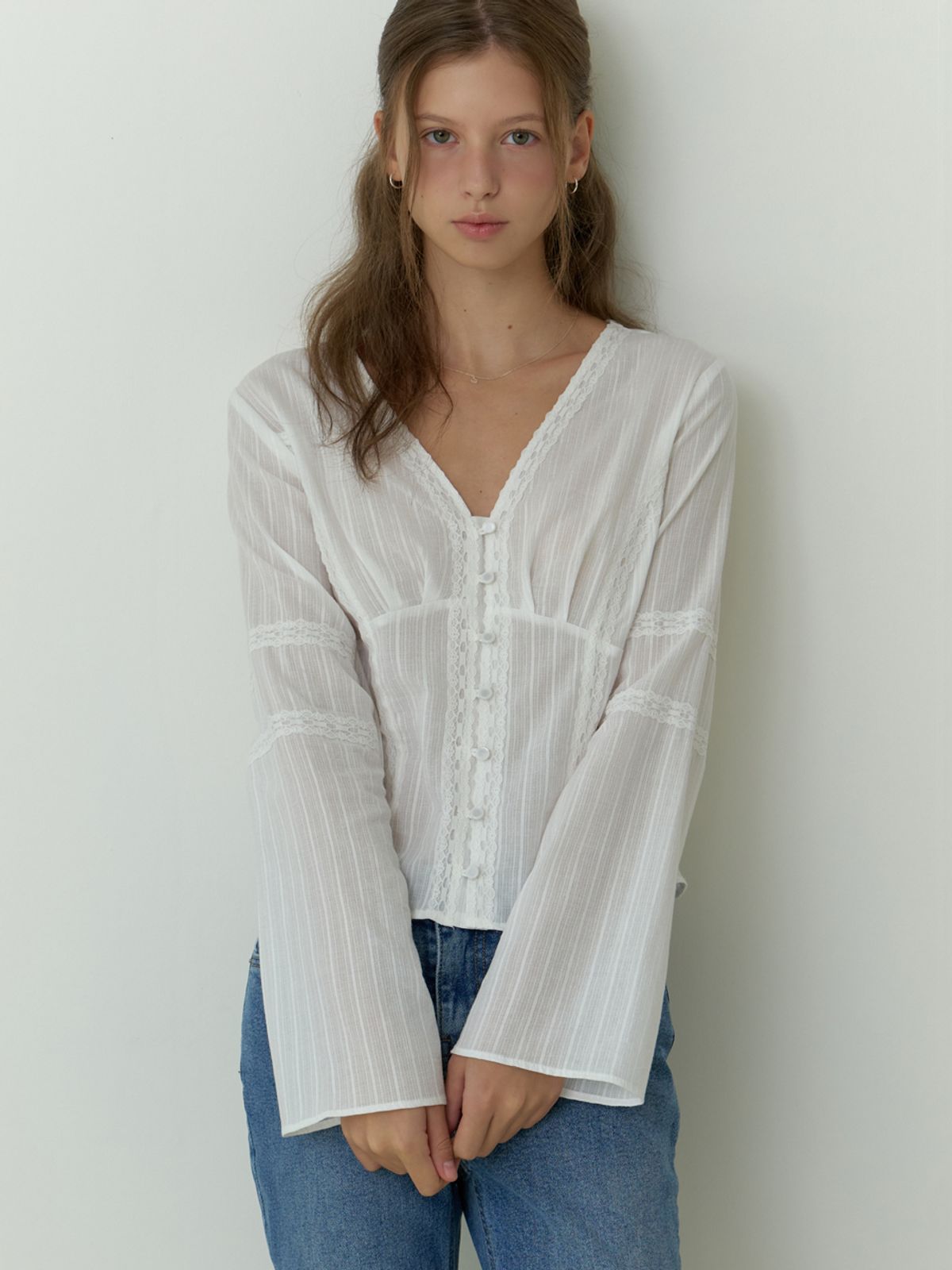 리엘(RE L) Pitta lace blouse (white)